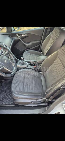 Opel Astra J 1.6 cdti