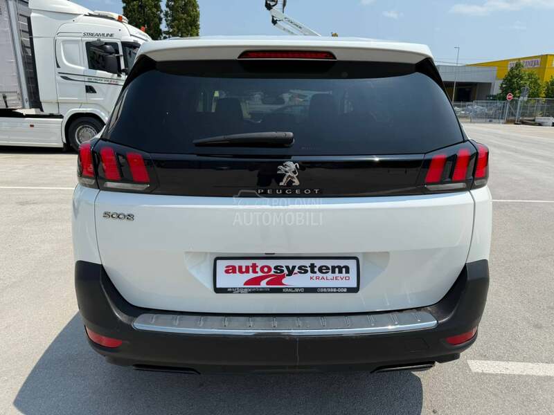 Peugeot 5008 1.5 HDI