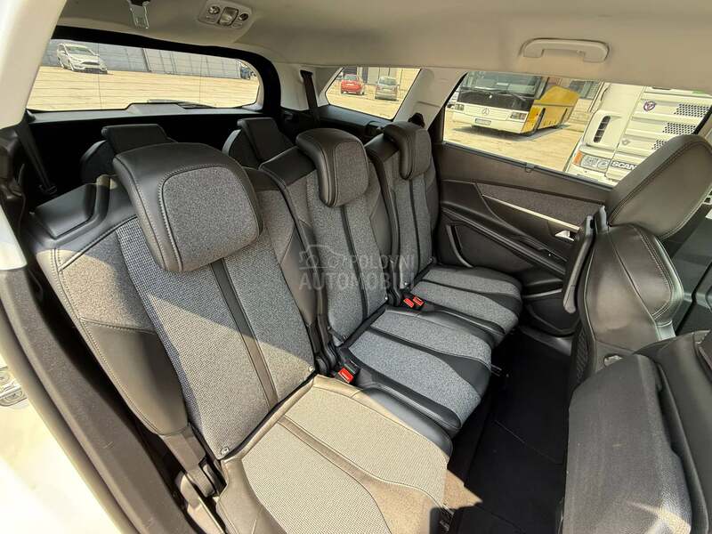 Peugeot 5008 1.5 HDI