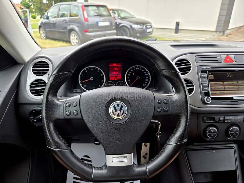 Volkswagen Tiguan R line/DSG/4motion