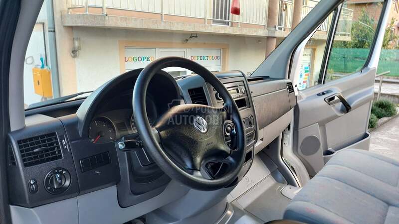 Volkswagen Crafter 6 sedista, Klima