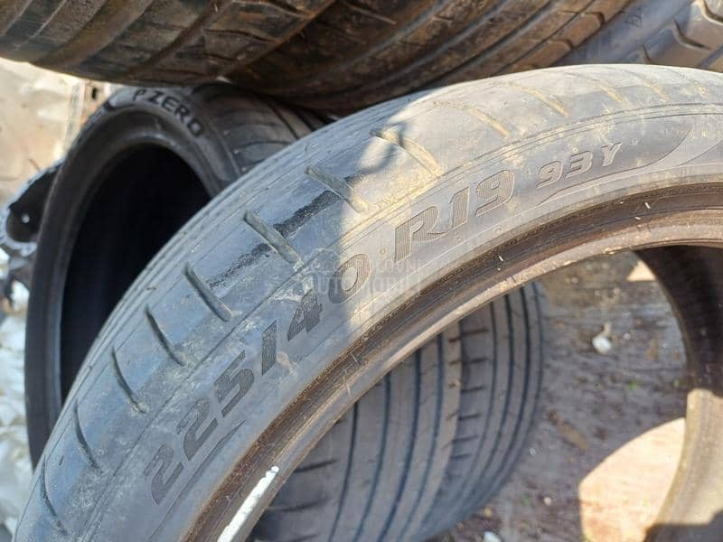 Pirelli 225/40 R19 Letnja