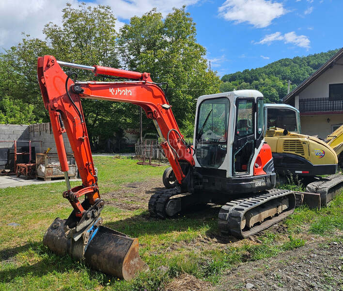 Kubota U50