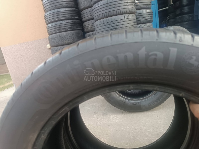 Continental 215/55 R17 Letnja
