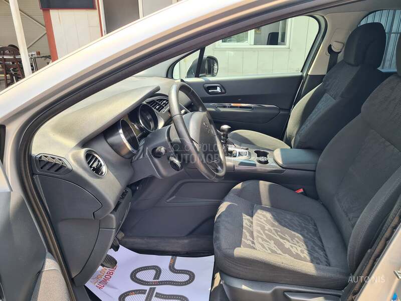 Peugeot 3008 1.6 HDI ACTIVE N1