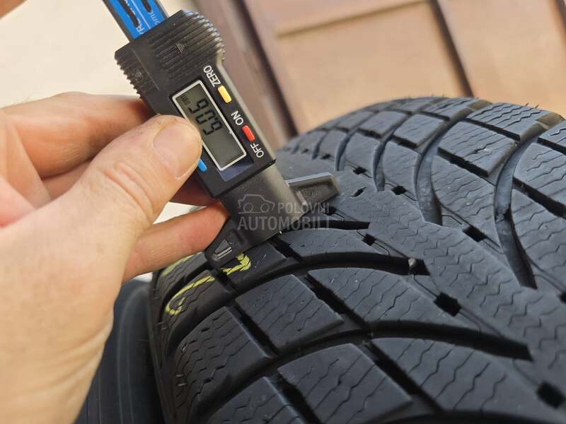 Michelin 215/70 R16 Zimska