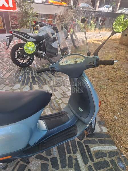 Vespa ET2