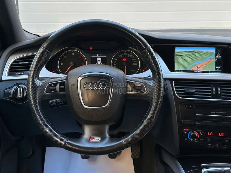 Audi A4 2.0TDI/// S-LINE