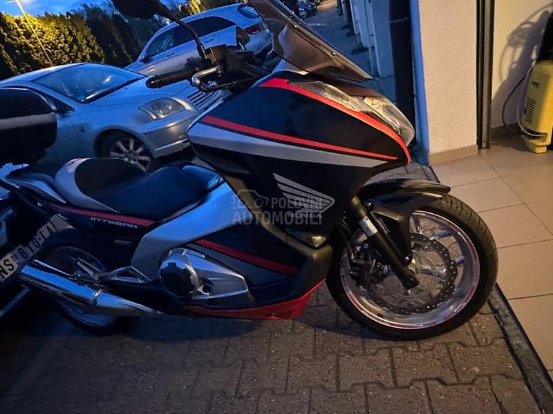 Honda integra NC700D