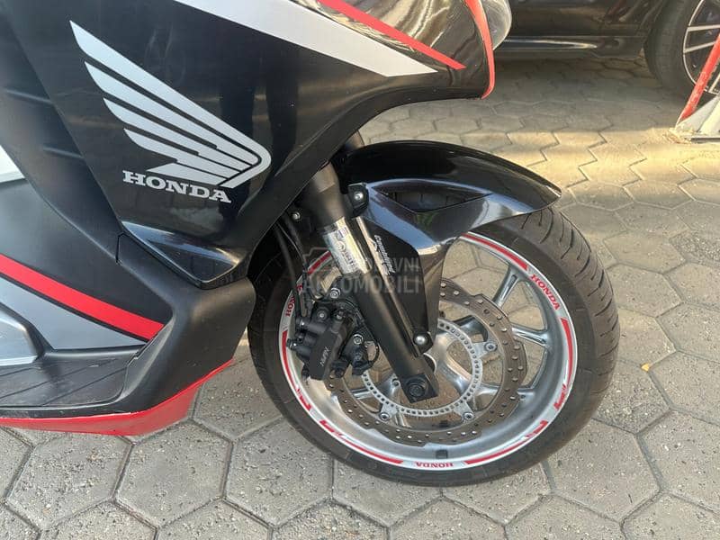 Honda integra NC700D