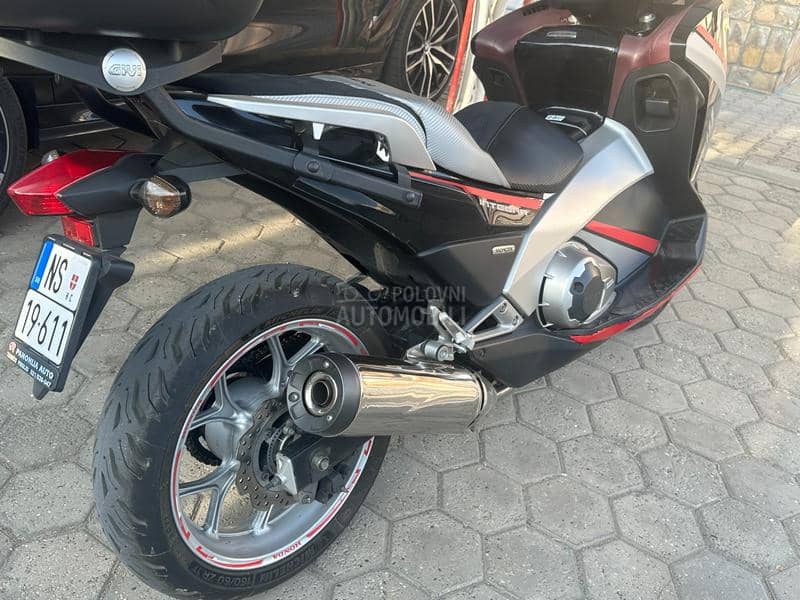 Honda integra NC700D