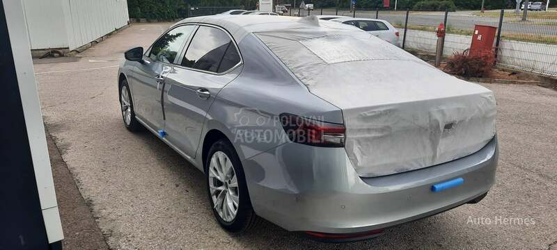 Škoda Superb Selection - LAGER