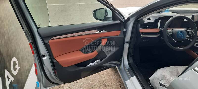 Škoda Superb Selection - LAGER