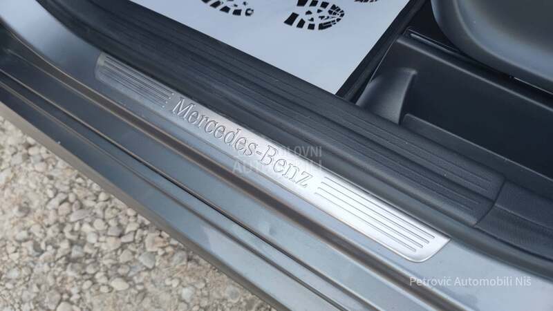 Mercedes Benz B 200 /EXCLUSIVE/LED/NAV