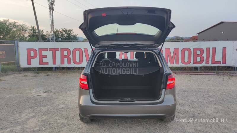 Mercedes Benz B 200 /EXCLUSIVE/LED/NAV