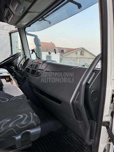 Iveco 75E18