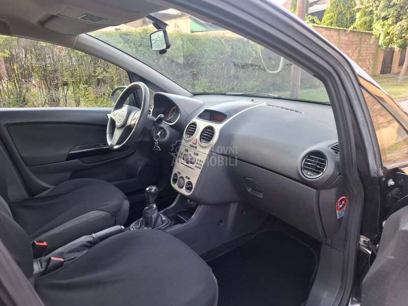 Opel Corsa D 