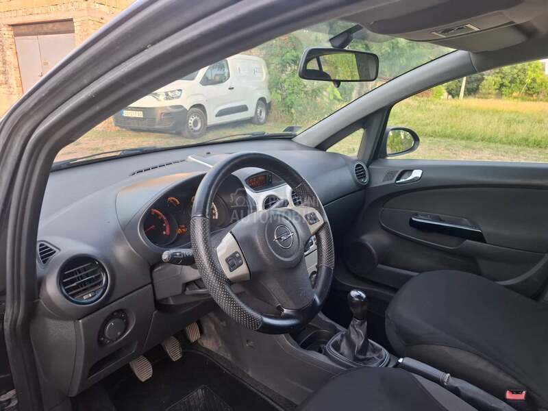 Opel Corsa D 