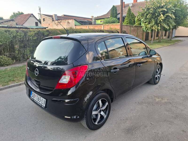 Opel Corsa D 