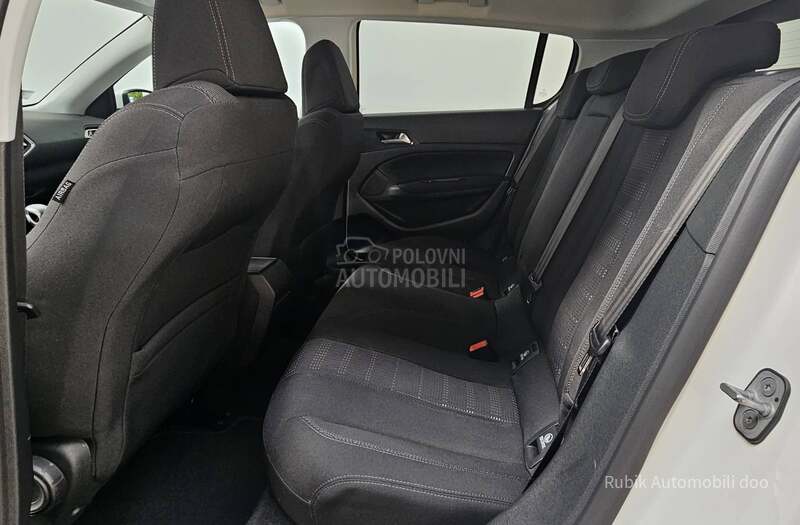 Peugeot 308 1.6 hdi Allure 120