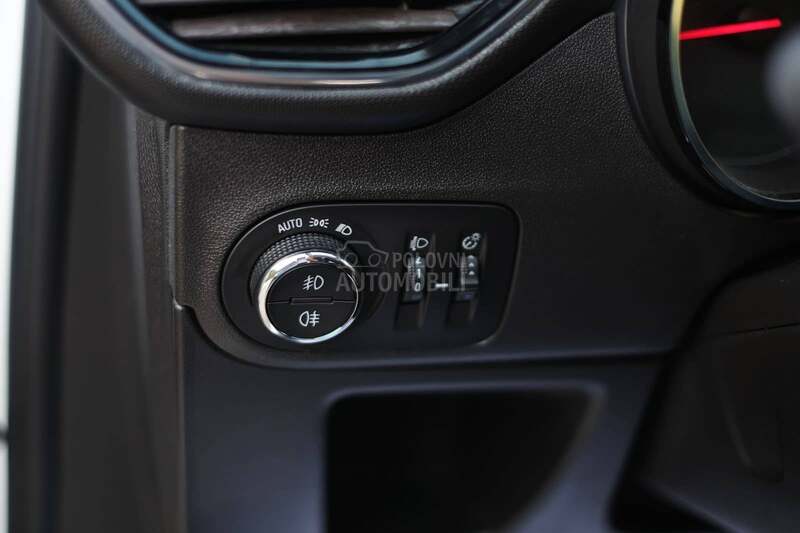 Opel Crossland X  1.2i TNG Innovation