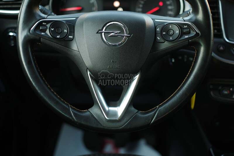 Opel Crossland X  1.2i TNG Innovation
