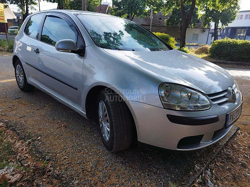 Volkswagen Golf 5 1.4 3v