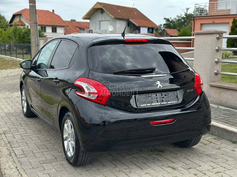 Peugeot 208 1.4HDI ALLURE/V.serv