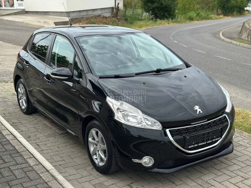 Peugeot 208 1.4HDI ALLURE/V.serv