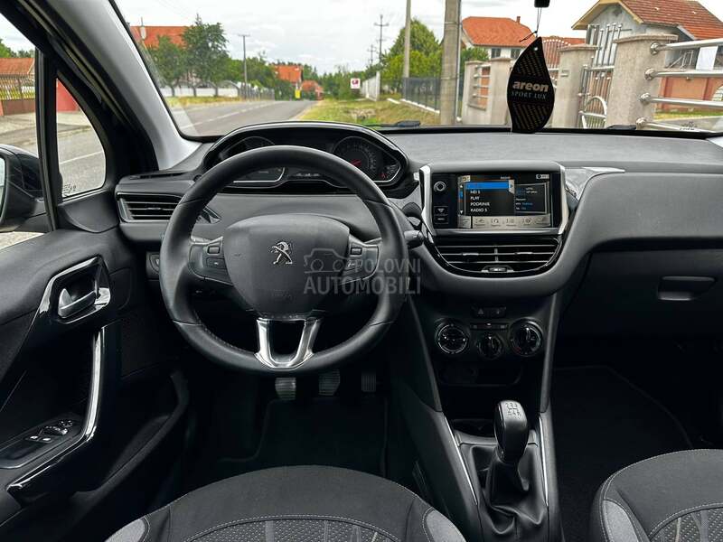 Peugeot 208 1.4HDI ALLURE/V.serv
