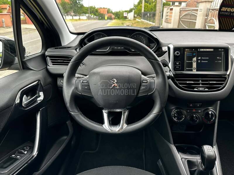 Peugeot 208 1.4HDI ALLURE/V.serv