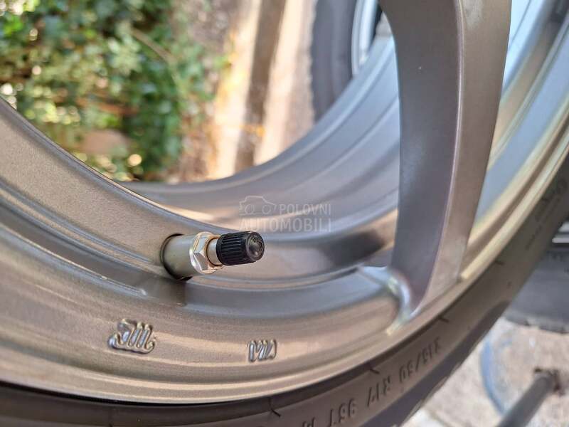 Aluminijumske felne  17" 5 x 114.3