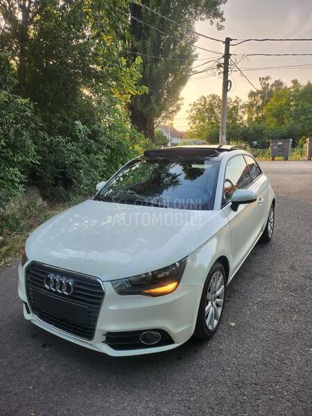 Audi A1 pano/sport