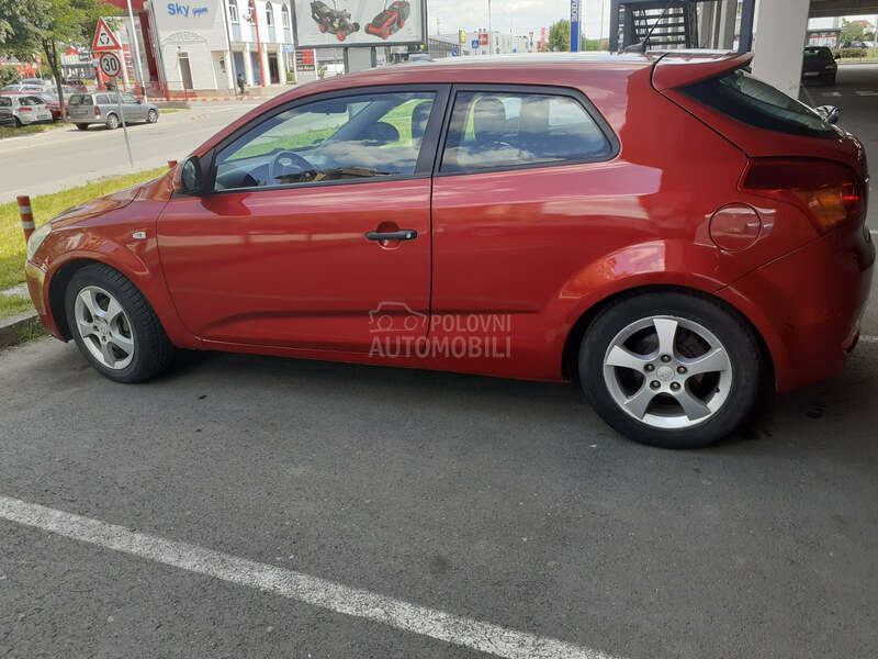 Kia pro_cee`d 1.4 LX FRESH