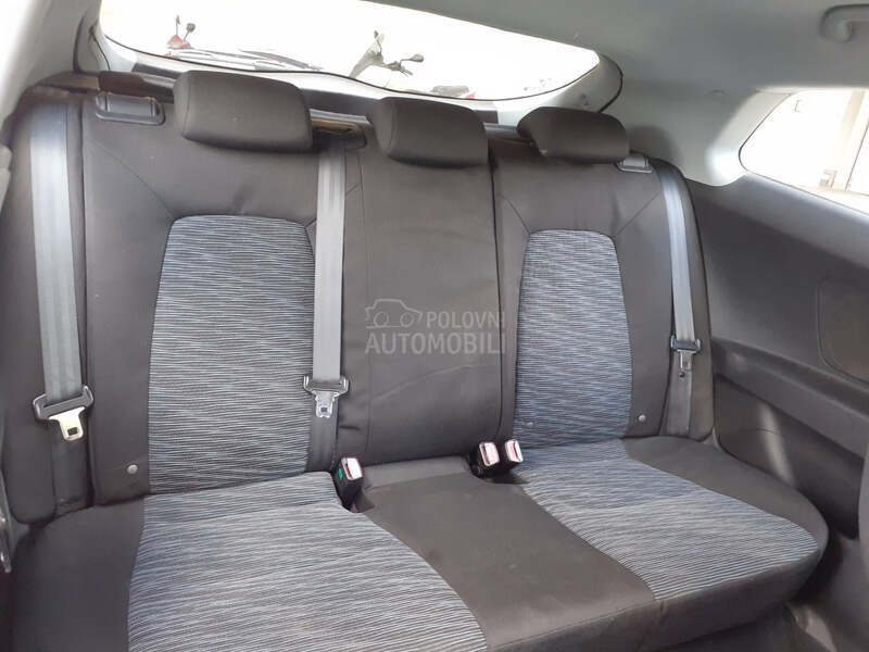 Kia pro_cee`d 1.4 LX FRESH