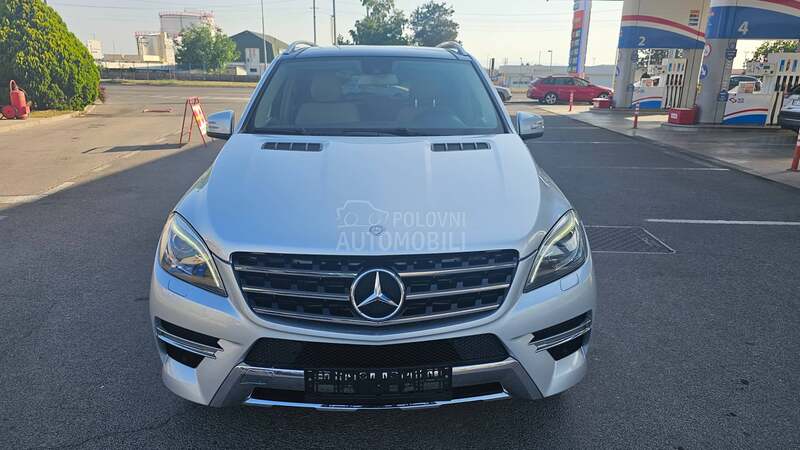Mercedes Benz ML 250 d AMG 4x4 7b