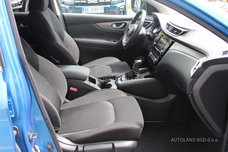 Nissan Qashqai 1.7 dCi 360 DCT 4WD