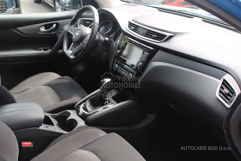 Nissan Qashqai 1.7 dCi 360 DCT 4WD