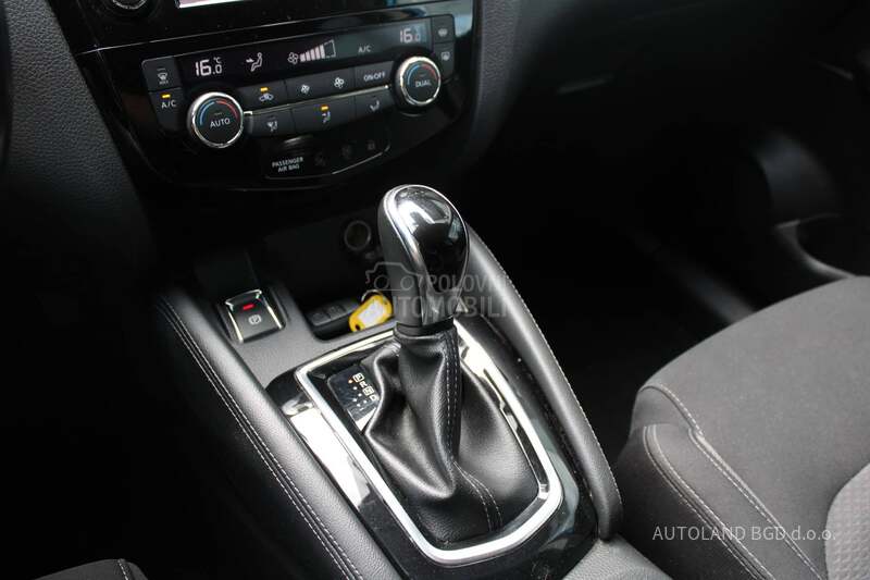 Nissan Qashqai 1.7 dCi 360 DCT 4WD