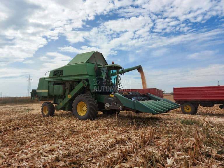 John Deere 2266 e