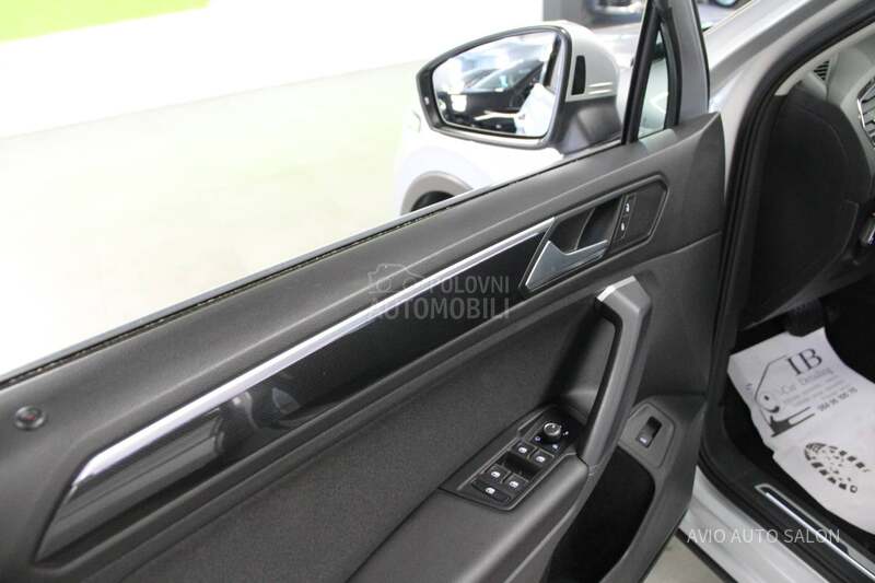 Volkswagen Tiguan RATA OD271/ELEGANCE
