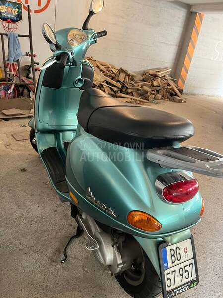 Vespa ET 4 125