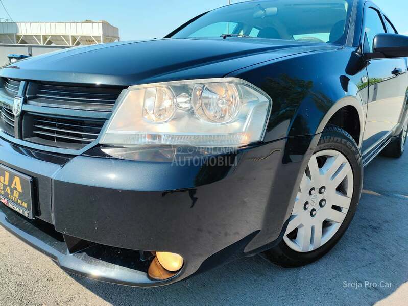 Dodge Avenger 2.0 SE VEL SERVIS