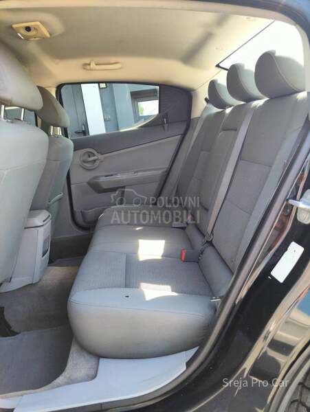Dodge Avenger 2.0 SE VEL SERVIS