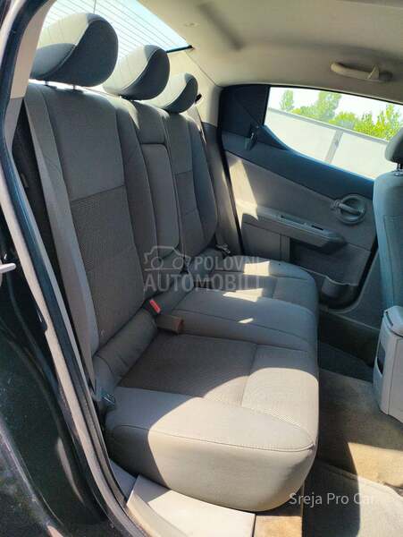 Dodge Avenger 2.0 SE VEL SERVIS