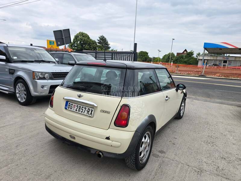 MINI Cooper 