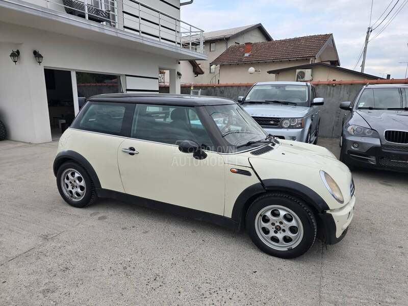 MINI Cooper 
