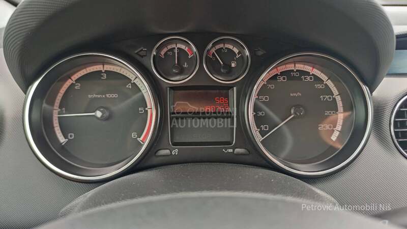 Peugeot 308 1.6E-HDi/180 000/K.m