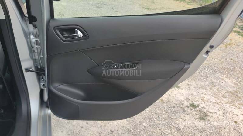 Peugeot 308 1.6E-HDi/180 000/K.m