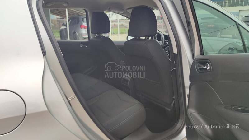 Peugeot 308 1.6E-HDi/180 000/K.m